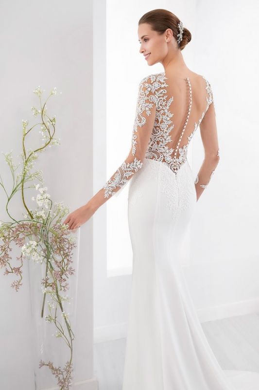 robe 18998 vue dos en dentelle